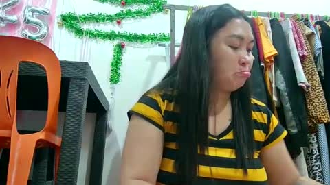 Snapshot of cutelalay chatting on 01.06.25 Lalai online show from 01.06.25