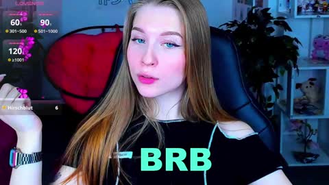 Snapshot of cutemousee chatting on 02.04.25 Rina online show from 02.04.25