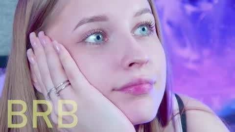 Snapshot of cutemousee chatting on 01.18.26 Rina online show from 01.18.26