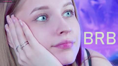 Snapshot of cutemousee chatting on 02.03.26 Rina online show from 02.03.26