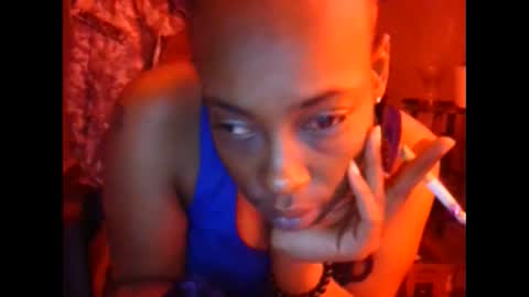 Snapshot of cuteshotkiki chatting on 02.10.25 mary mack online show from 02.10.25