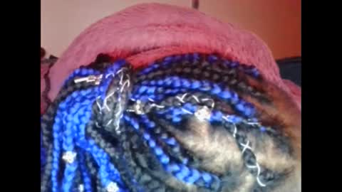 Snapshot of cuteshotkiki chatting on 02.10.25 mary mack online show from 02.10.25