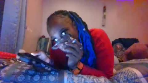 Snapshot of cuteshotkiki chatting on 02.21.25 mary mack online show from 02.21.25