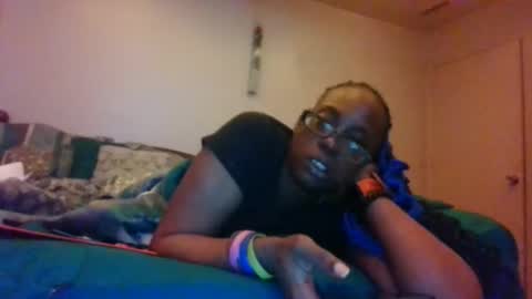 Snapshot of cuteshotkiki chatting on 02.21.25 mary mack online show from 02.21.25