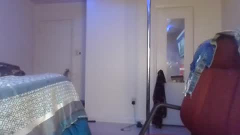 Snapshot of cuteshotkiki chatting on 02.23.25 mary mack online show from 02.23.25