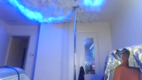 Snapshot of cuteshotkiki chatting on 02.24.25 mary mack online show from 02.24.25