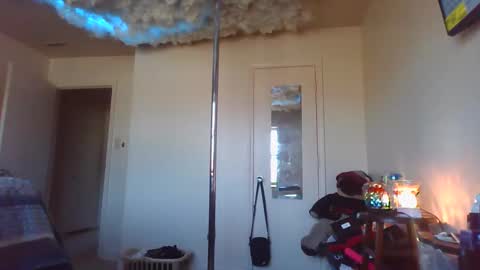 Snapshot of cuteshotkiki chatting on 02.28.25 mary mack online show from 02.28.25