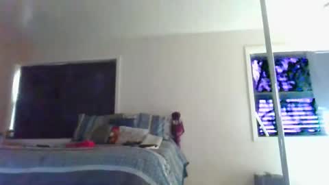 Snapshot of cuteshotkiki chatting on 10.10.25 mary mack online show from 10.10.25