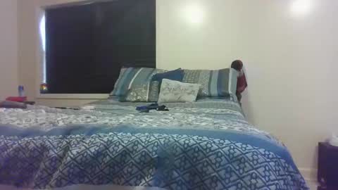 Snapshot of cuteshotkiki chatting on 10.20.25 mary mack online show from 10.20.25