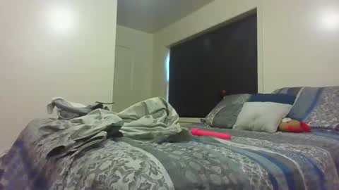 Snapshot of cuteshotkiki chatting on 10.31.25 mary mack online show from 10.31.25