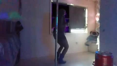 Snapshot of cuteshotkiki chatting on 02.19.26 mary mack online show from 02.19.26