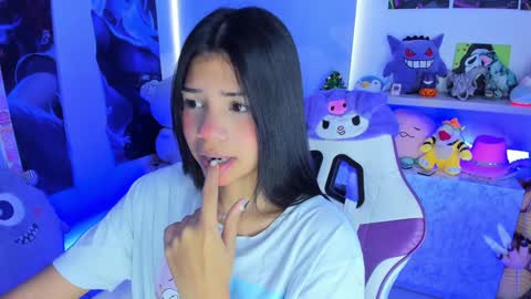 Snapshot of cutestephuwu chatting on 12.28.24  - independent model online show from 12.28.24