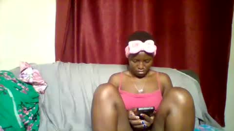 cutey_lunar online show from 01.28.25