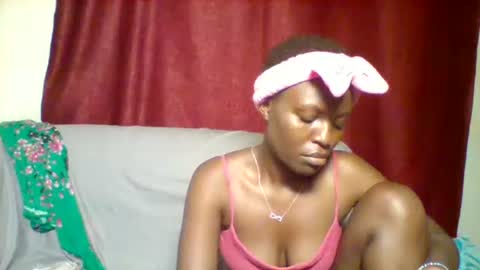 cutey_lunar online show from 01.28.25