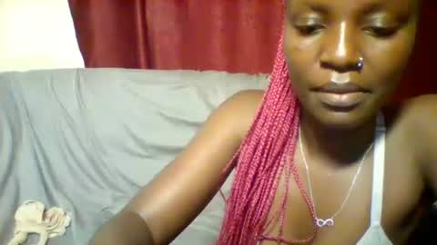 cutey_lunar online show from 02.11.25