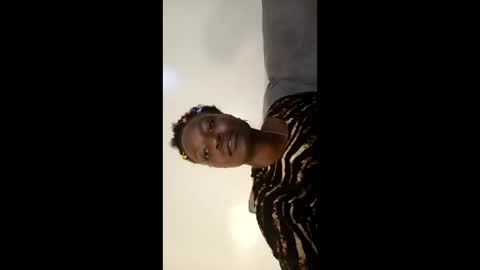 cutey_lunar online show from 10.04.25