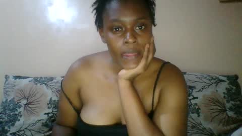 Snapshot of cutezarina chatting on 06.15.26 cutezarina online show from 06.15.26
