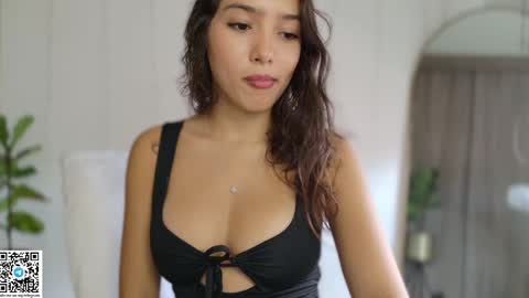 Snapshot of cutie18_angel chatting on 05.03.26 angela online show from 05.03.26
