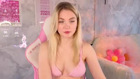 HelloMy name Eva online show from 02.20.26