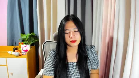 Snapshot of cutie_asianwoman chatting on 12.19.24 cutie_asianwoman online show from 12.19.24