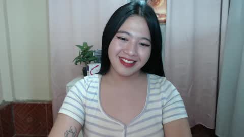 Snapshot of cutie_asianwoman chatting on 01.05.25 cutie_asianwoman online show from 01.05.25
