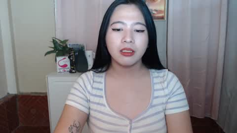 Snapshot of cutie_asianwoman chatting on 02.01.25 cutie_asianwoman online show from 02.01.25