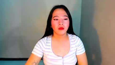 Snapshot of cutie_asianwoman chatting on 02.15.25 cutie_asianwoman online show from 02.15.25