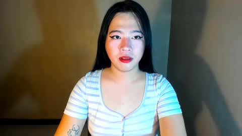 Snapshot of cutie_asianwoman chatting on 02.15.25 cutie_asianwoman online show from 02.15.25