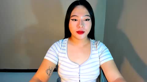 Snapshot of cutie_asianwoman chatting on 02.16.25 cutie_asianwoman online show from 02.16.25