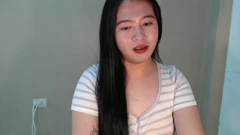 Snapshot of cutie_asianwoman chatting on 02.22.25 cutie_asianwoman online show from 02.22.25