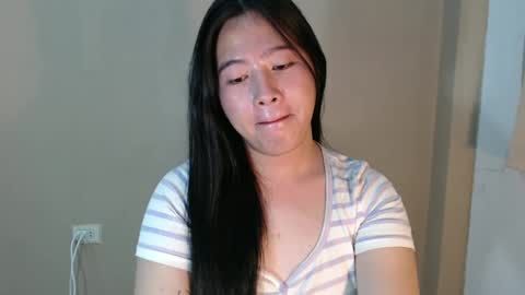 Snapshot of cutie_asianwoman chatting on 02.25.25 cutie_asianwoman online show from 02.25.25