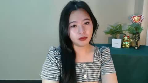 Snapshot of cutie_asianwoman chatting on 03.11.25 cutie_asianwoman online show from 03.11.25