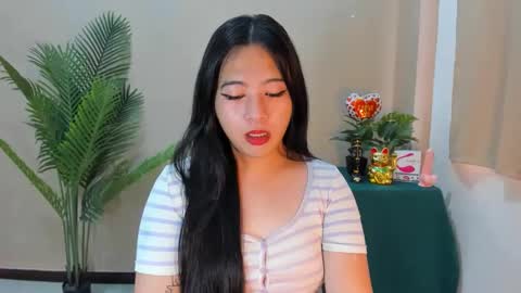 Snapshot of cutie_asianwoman chatting on 09.12.25 cutie_asianwoman online show from 09.12.25