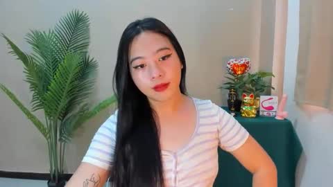 Snapshot of cutie_asianwoman chatting on 09.13.25 cutie_asianwoman online show from 09.13.25