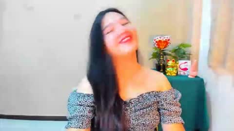 Snapshot of cutie_asianwoman chatting on 09.28.25 cutie_asianwoman online show from 09.28.25