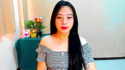 Snapshot of cutie_asianwoman chatting on 10.17.25 cutie_asianwoman online show from 10.17.25