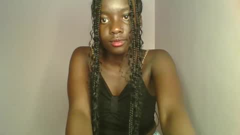 Snapshot of cutie_choco chatting on 10.09.25 cutie_choco online show from 10.09.25