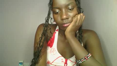 Snapshot of cutie_choco chatting on 10.10.25 cutie_choco online show from 10.10.25