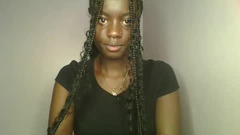 Snapshot of cutie_choco chatting on 10.12.25 cutie_choco online show from 10.12.25