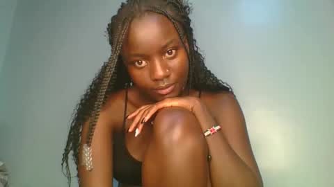 Snapshot of cutie_choco chatting on 11.13.25 cutie_choco online show from 11.13.25