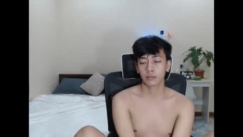 Neil Taylor online show from 11.04.25