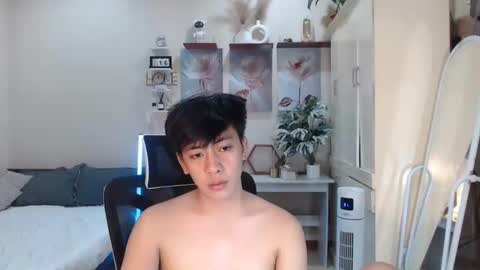 Neil Taylor online show from 11.17.25