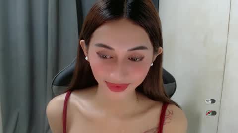 Snapshot of cutie_mitcha chatting on 02.20.25 cutie_mitcha online show from 02.20.25