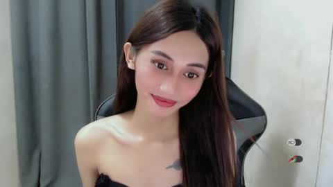 Snapshot of cutie_mitcha chatting on 02.24.25 cutie_mitcha online show from 02.24.25