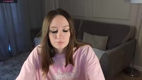 Snapshot of cutie_naughty_girl chatting on 09.20.25 Kate online show from 09.20.25