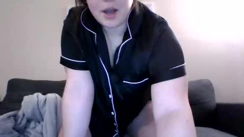cutiecaleighxo online show from 12.03.25