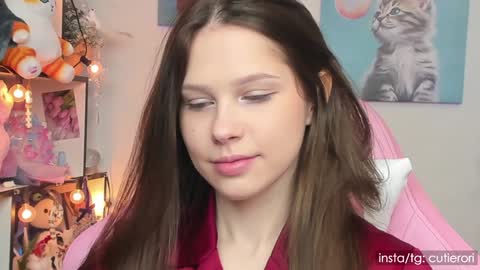 Snapshot of cutierori chatting on 01.25.25 Rori Instagram cutierori online show from 01.25.25