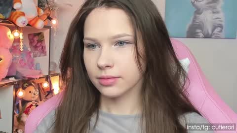 Snapshot of cutierori chatting on 01.29.25 Rori Instagram cutierori online show from 01.29.25