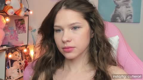 Snapshot of cutierori chatting on 02.06.25 Rori Instagram cutierori online show from 02.06.25