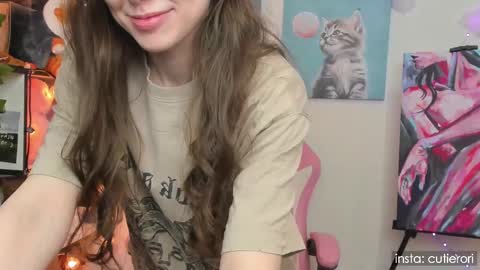 Snapshot of cutierori chatting on 02.26.25 Rori Instagram cutierori online show from 02.26.25